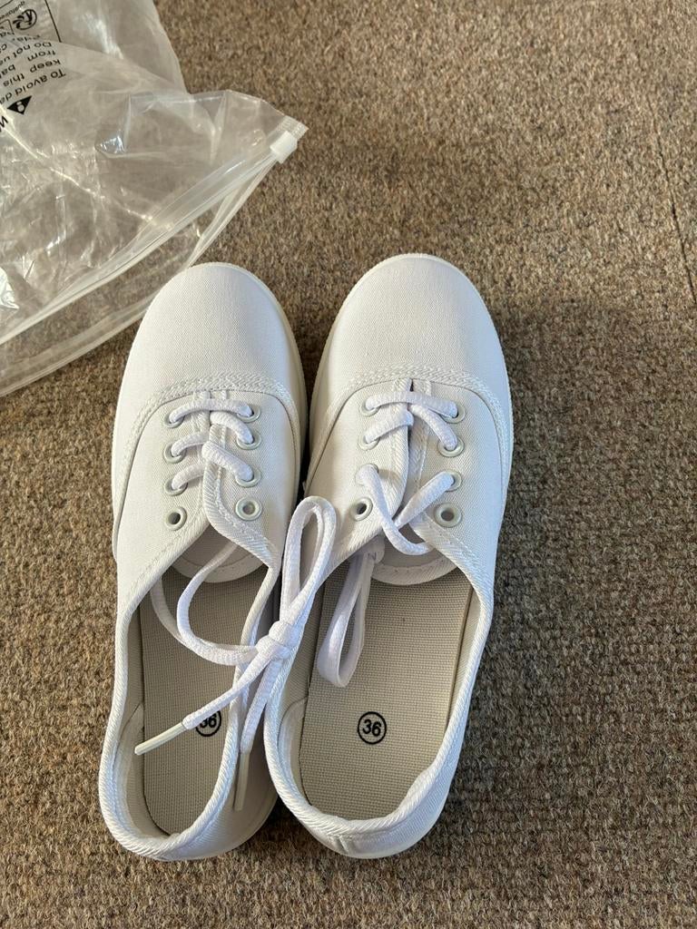 Linnen gymschoenen maat 36, Nieuw, Ophalen of Verzenden, Wit, Sportschoenen