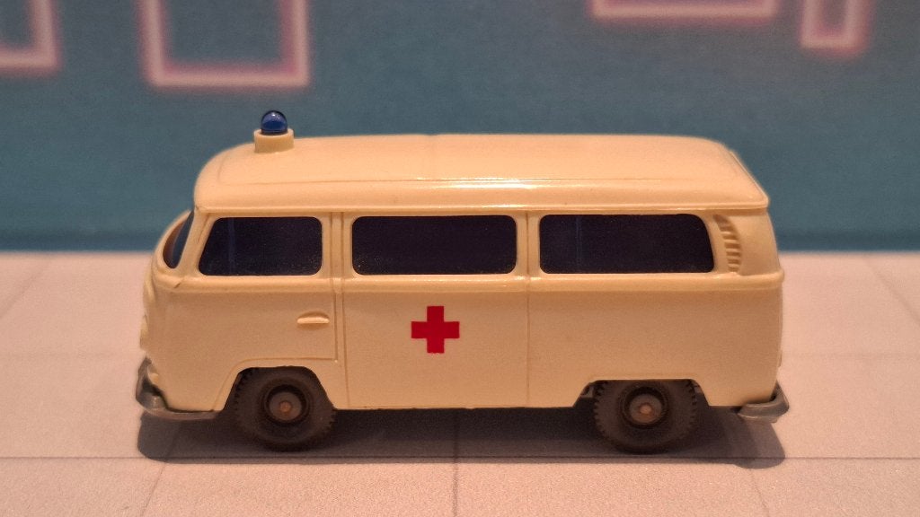 Wiking 1:87 Volkswagen T2a ambulance, Hobby en Vrije tijd, Ophalen of Verzenden, Gebruikt, Auto, Wiking