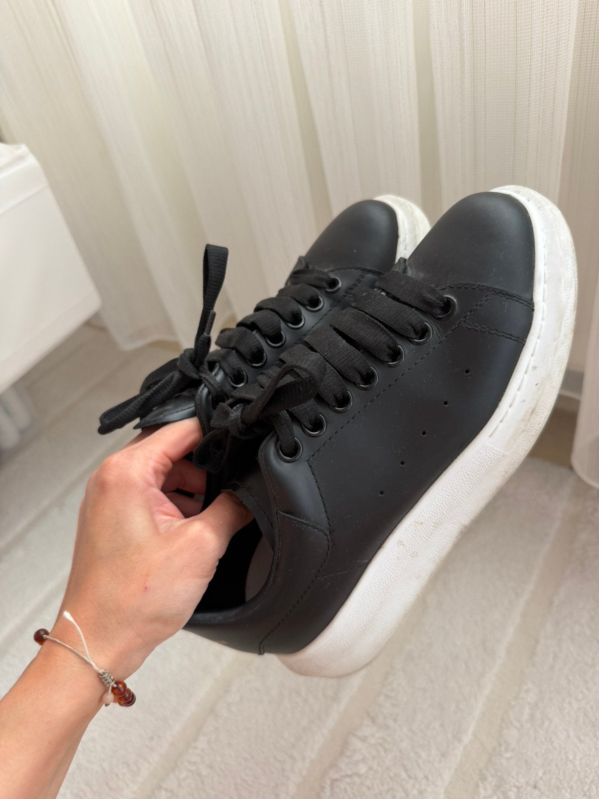 Alexander Mcqueen, dames schoen, dames schoenen, Ophalen, Zo goed als nieuw, Zwart, Sneakers of Gympen