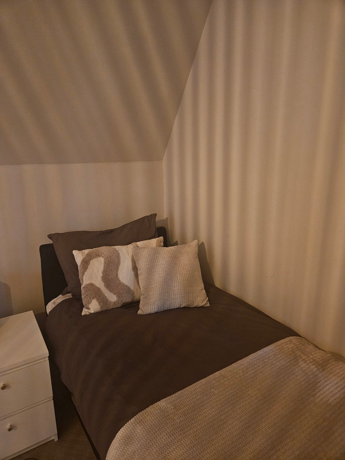 Boxspring bed 90x200 - Comfortabel eenpersoonsbed, Ophalen, 90 cm, Eenpersoons, Bruin
