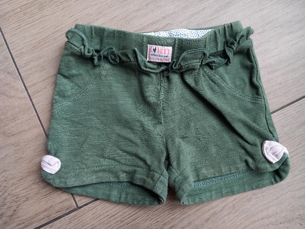 K271 Groen kort broekje Feetje maat 74, Kinderen en Baby's, Babykleding | Maat 74, Gebruikt, Broekje, Meisje, Ophalen of Verzenden