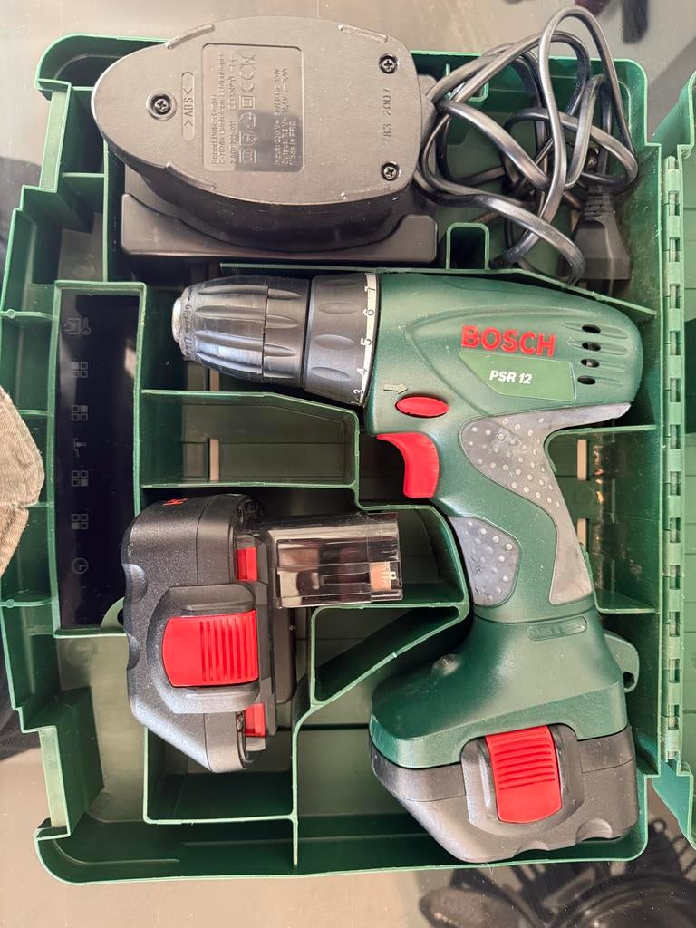Bosch PSR12 Accuboormachine - Accu's aan vervanging toe, Gebruikt, Variabele snelheid, Ophalen of Verzenden, Boor- en Schroefmachine