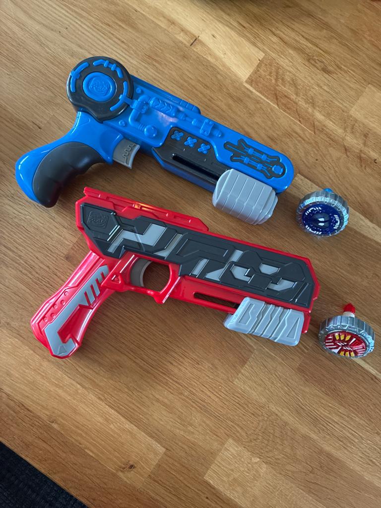 Beyblade Burst Set: 2 Launchers & 2 Spinning Tops, Ophalen of Verzenden, Gebruikt, Jongen of Meisje