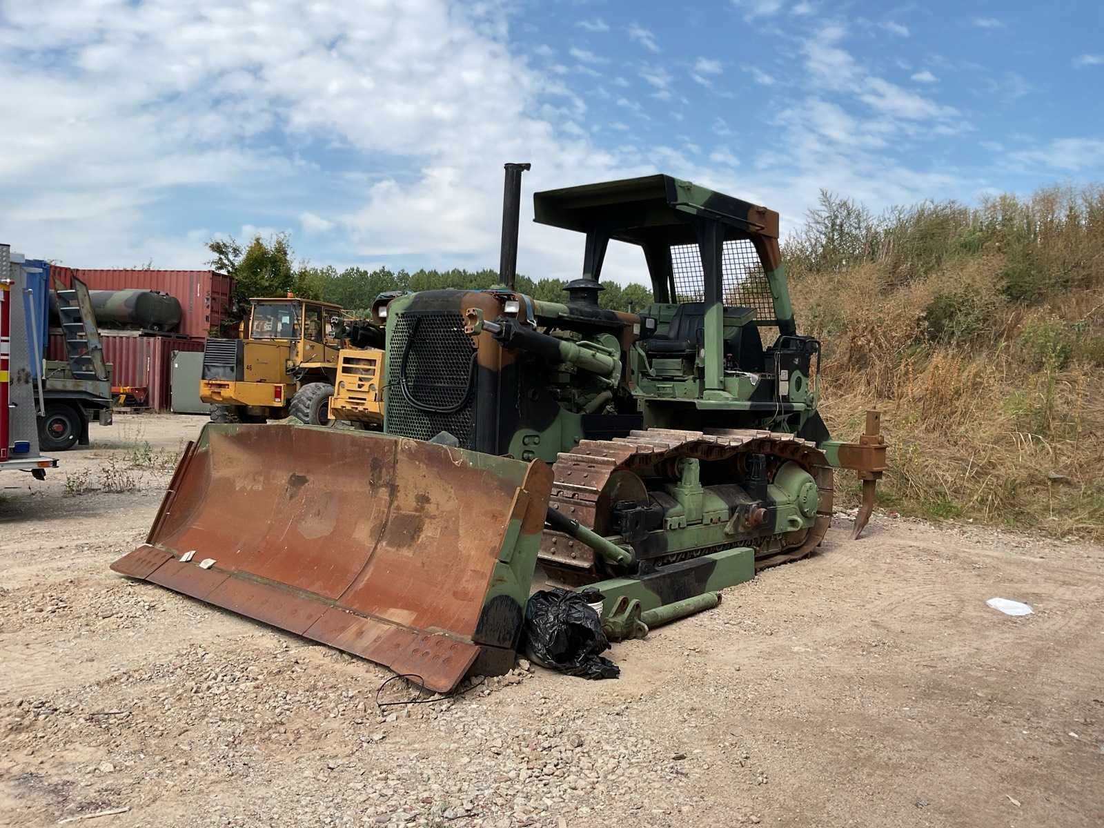 1989 Caterpillar D7G Bulldozer, Zakelijke goederen, Graafmachine