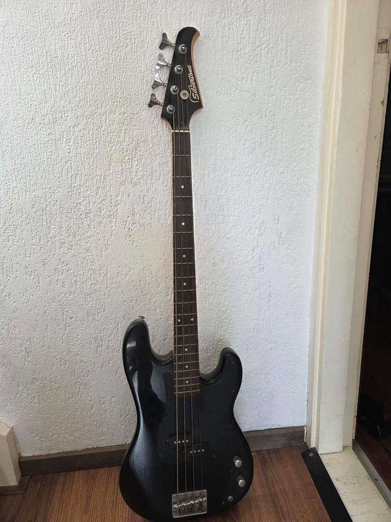 Silvertone basgitaar - Zwart, Gebruikt, Ophalen, Gebruikt, Elektrisch