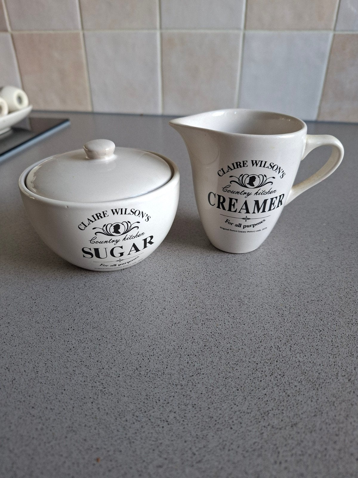 Claire Wilson's Country Kitchen Suikerpot en Roomkan, Overige merken, Ophalen of Verzenden, Zo goed als nieuw, Aardewerk