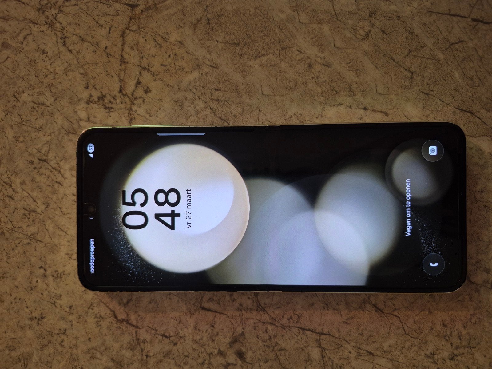 Samsung Galaxy Z Flip5 256GB – krasvrij + hoesje