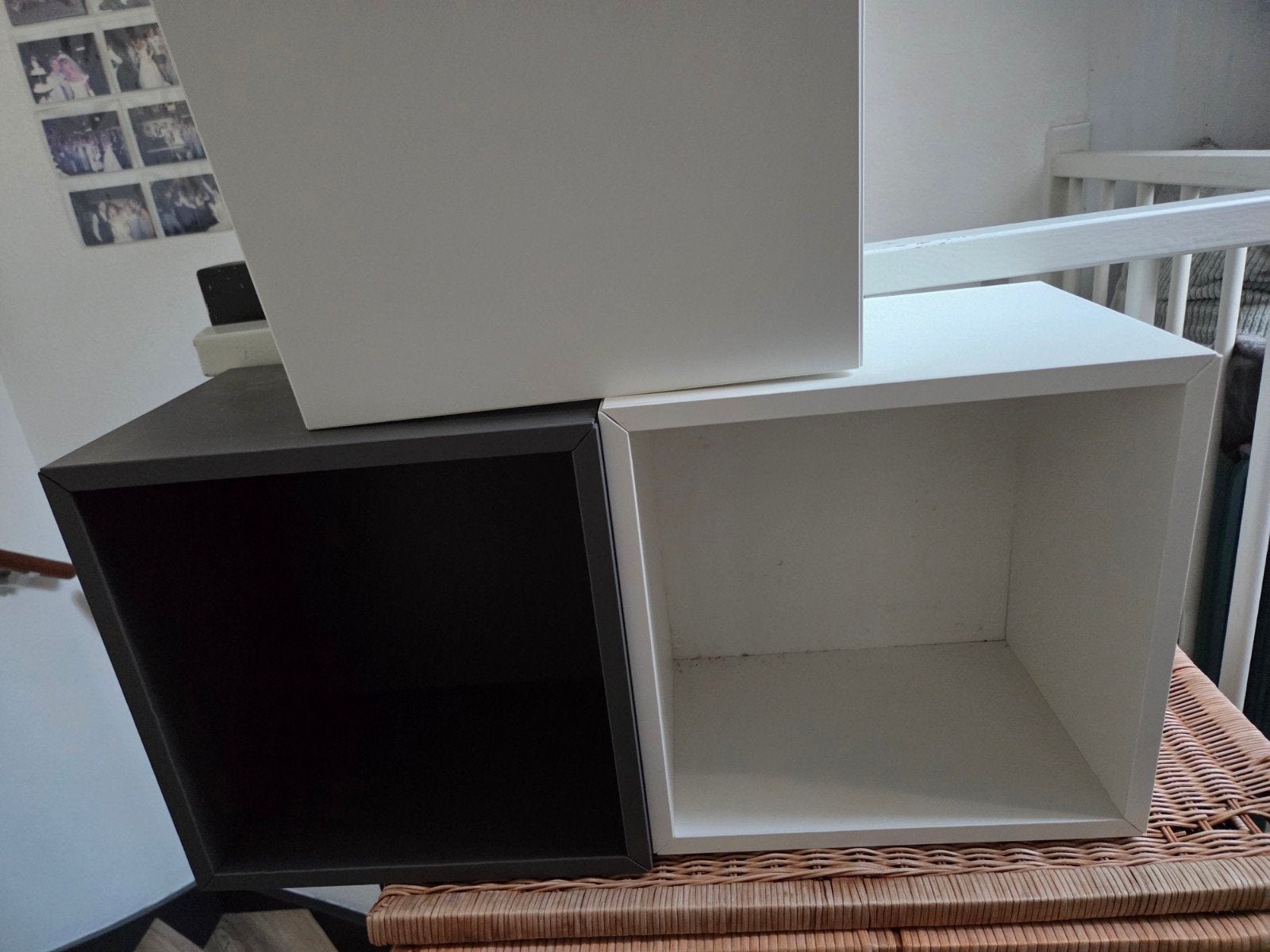 2 witte en 1 zwarte kubus opbergers met ophanghaken, Ophalen, Gebruikt