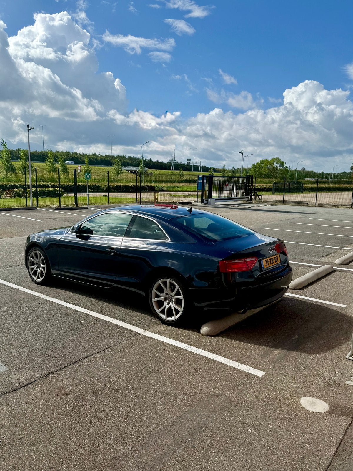 Audi A5 3.2 FSI 195KW Coupe Quattro AUT 2008 Blauw, Auto's, Automaat, Bruin, Vierwielaandrijving, 93 €/maand