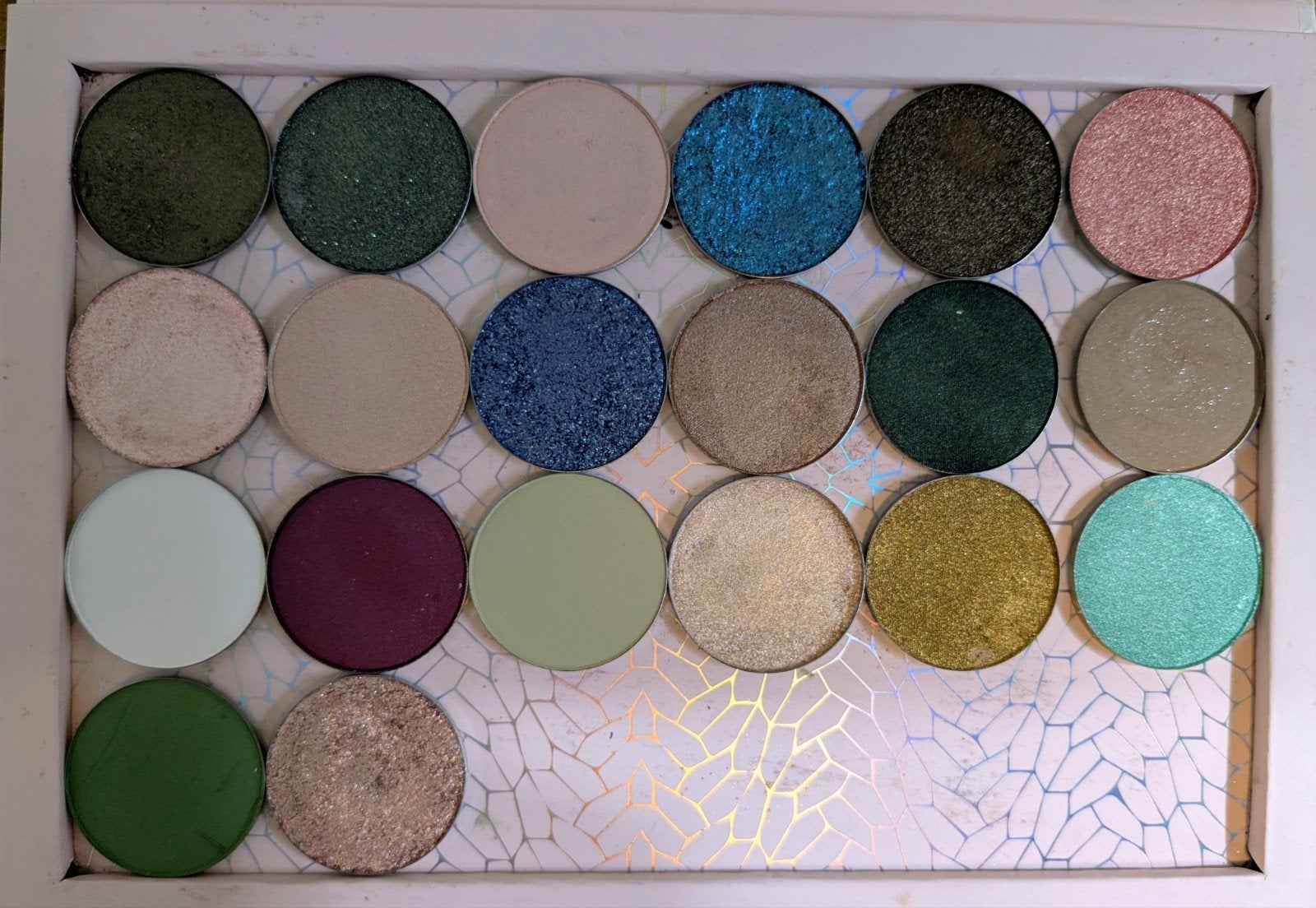 L'Oye - pressed eyeshadow, Ophalen of Verzenden, Zo goed als nieuw, Ogen