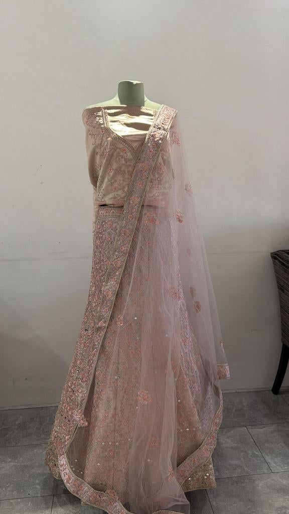 Prachtige Lehenga, Overige typen, Beige, Maat 42/44 (L), Nieuw