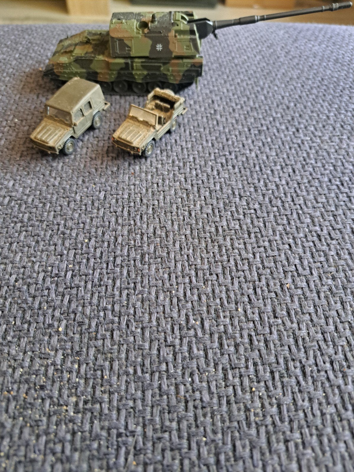 roco austria model militaire voertuigen tank plus 2x jeep, Gebruikt, Overige typen, Ophalen of Verzenden, N.b