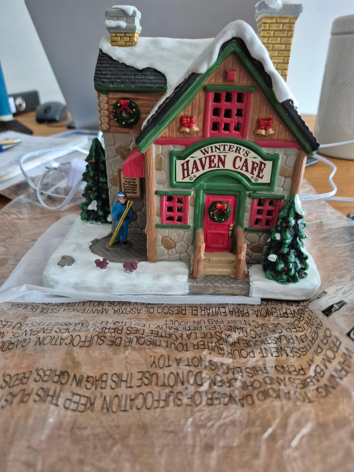 Lemax winter's haven cafe, serie 2024, Diversen, Ophalen, Nieuw
