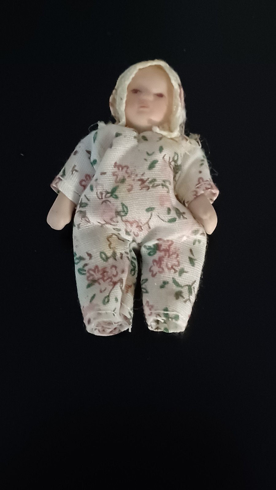 porseleinen poppetje poppenhuis, Verzamelen, Ophalen of Verzenden, Zo goed als nieuw, Popje