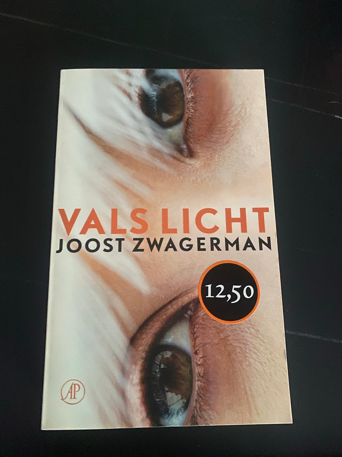 Vals Licht - Joost Zwagerman, Ophalen of Verzenden, Zo goed als nieuw, Nederland