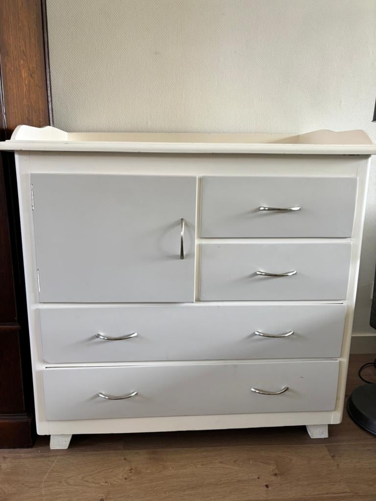 Vintage retro commode met veel opbergruimte, Kinderen en Baby's, Ophalen, Gebruikt, 50 tot 70 cm, 100 cm of meer