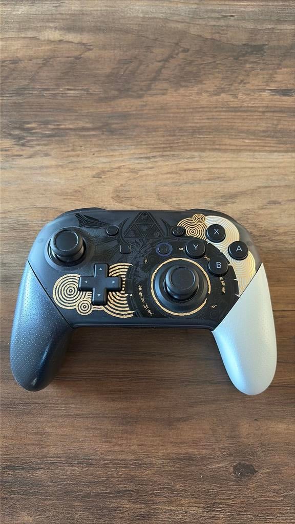Switch Pro Controller - Zelda Tears of a Kingdom Editie, Ophalen of Verzenden, Zo goed als nieuw, Met 1 controller, Switch Original