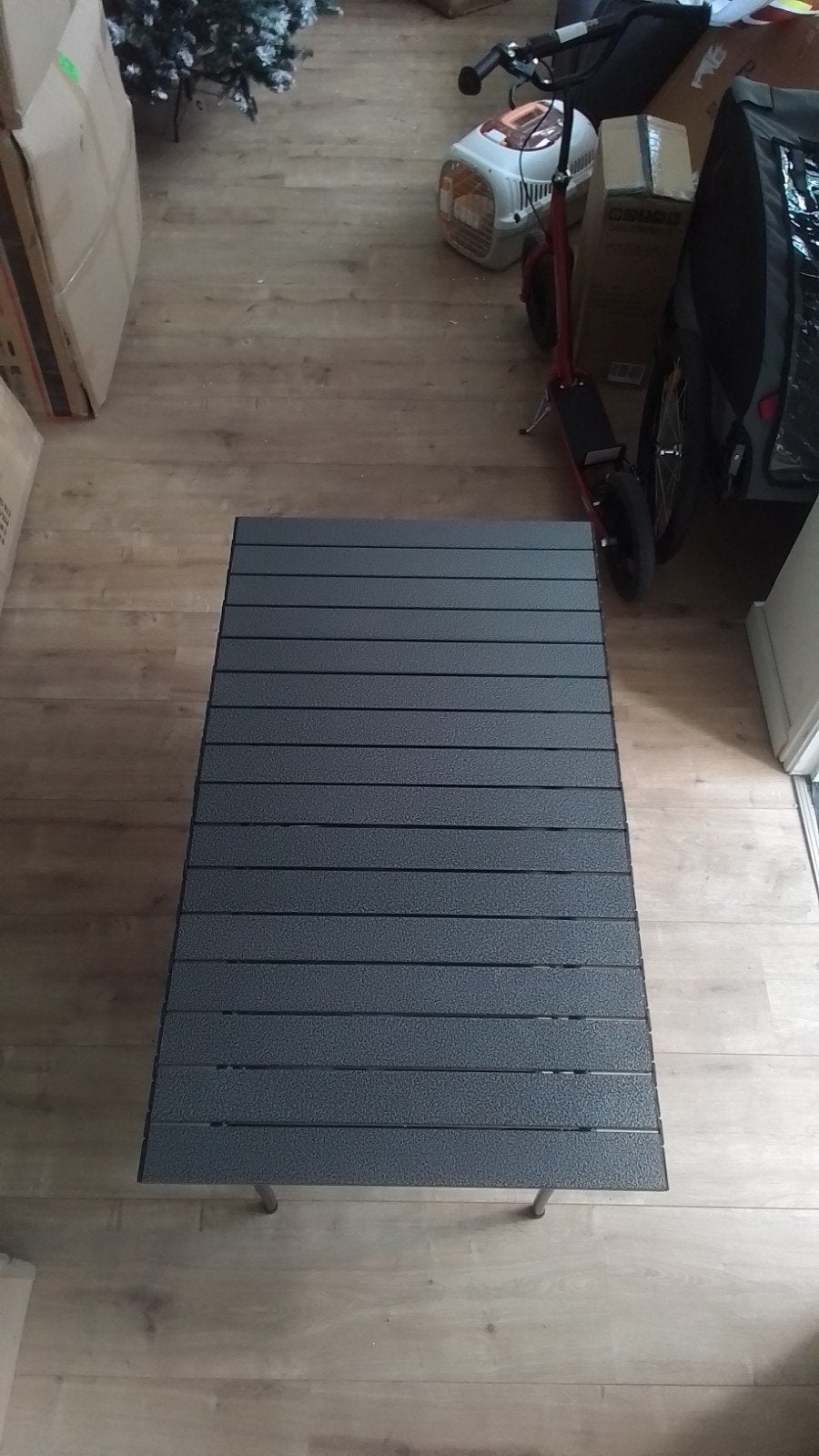 Opvouwbare campingtafel met opbergnet - Nieuw, Campingtafel, Nieuw, Ophalen of Verzenden, Onbekend