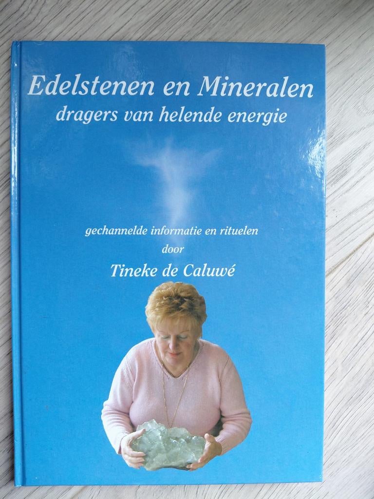 T. de Caluwe - Edelstenen en Mineralen, Boeken, Sociale wetenschap, T. de Caluwe, Ophalen of Verzenden, Zo goed als nieuw
