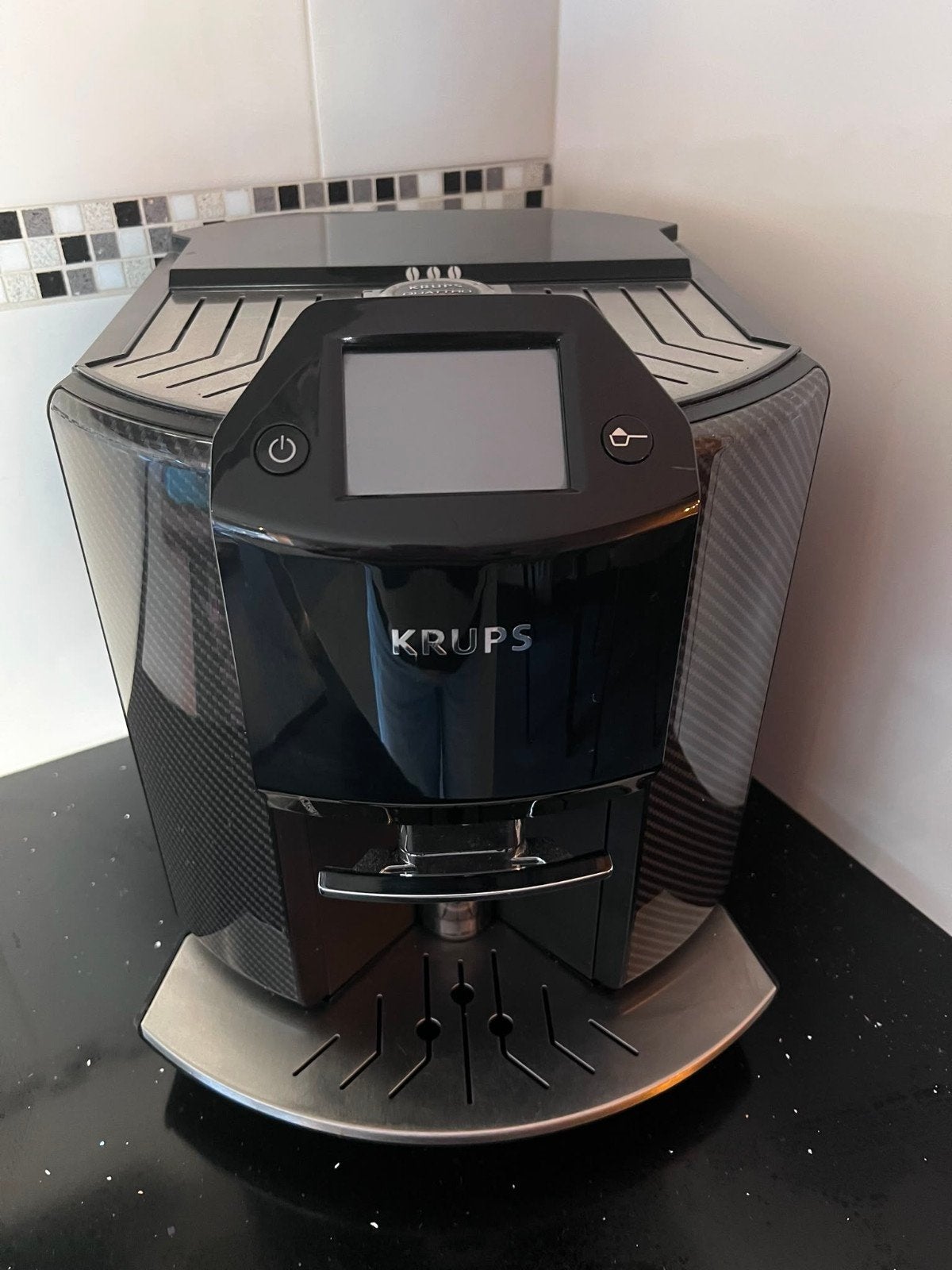 Krups Quattro Carbon-uitvoering koffiemachine, Stoompijpje, 10 kopjes of meer, Koffiemachine, Zo goed als nieuw
