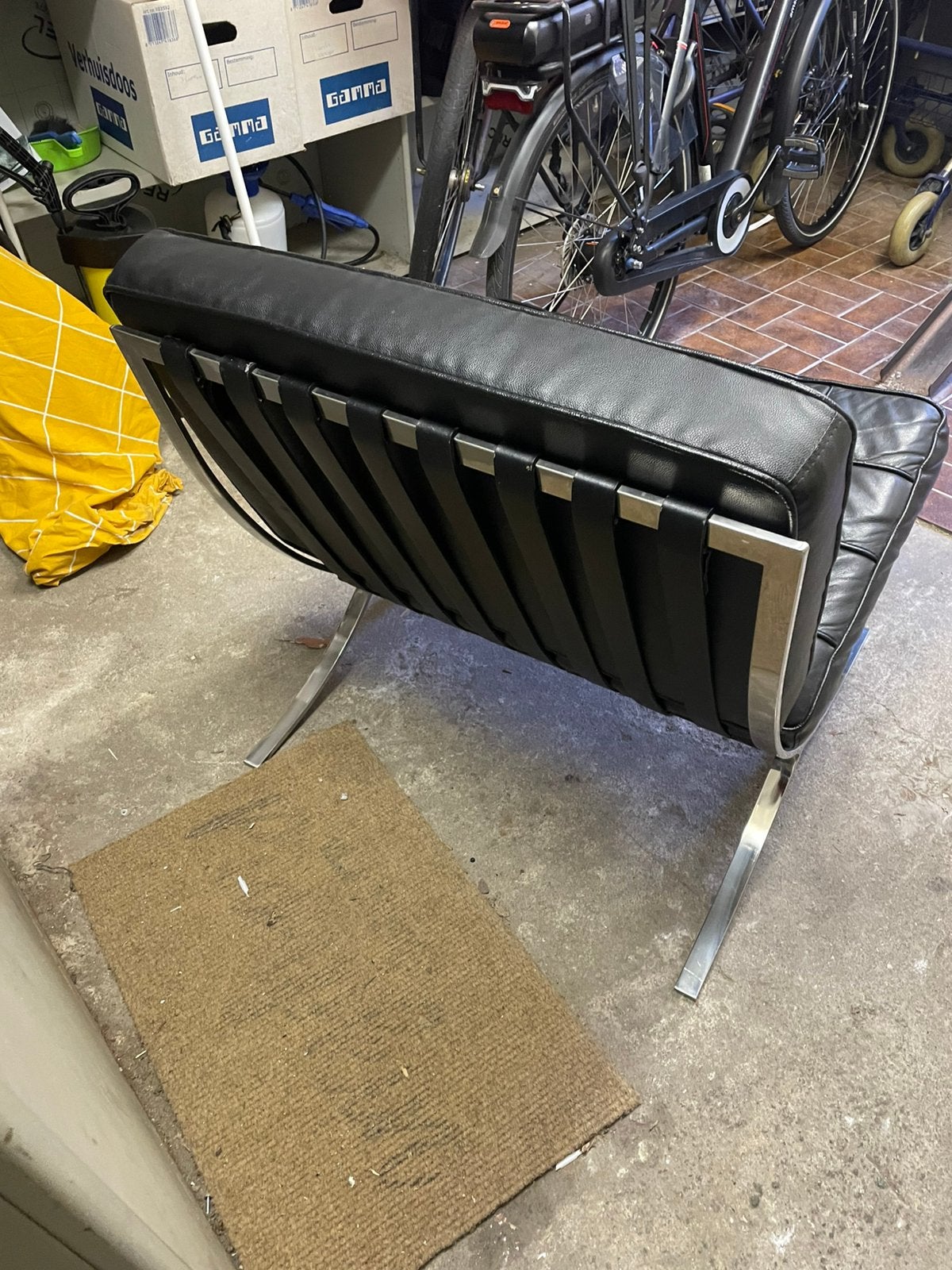 Barcelona Chairs 2 stuks replica’s, Ophalen, Zo goed als nieuw, 75 tot 100 cm
