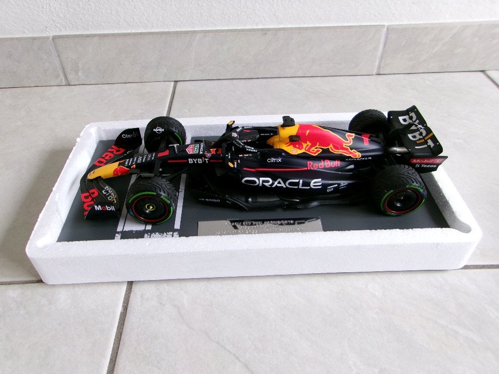Max Verstappen Minichamps 1:18 World Chapion 2022 Japan, Ophalen of Verzenden, Nieuw, Auto, MiniChamps