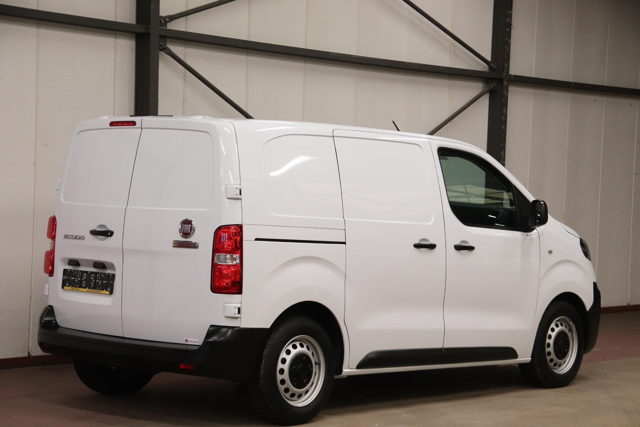 Fiat Scudo 1.5 MULTIJET 120PK NAVIGATIE AIRCO Fiat Scudo 1.5, Stof, Gebruikt, Euro 6, 4 cilinders