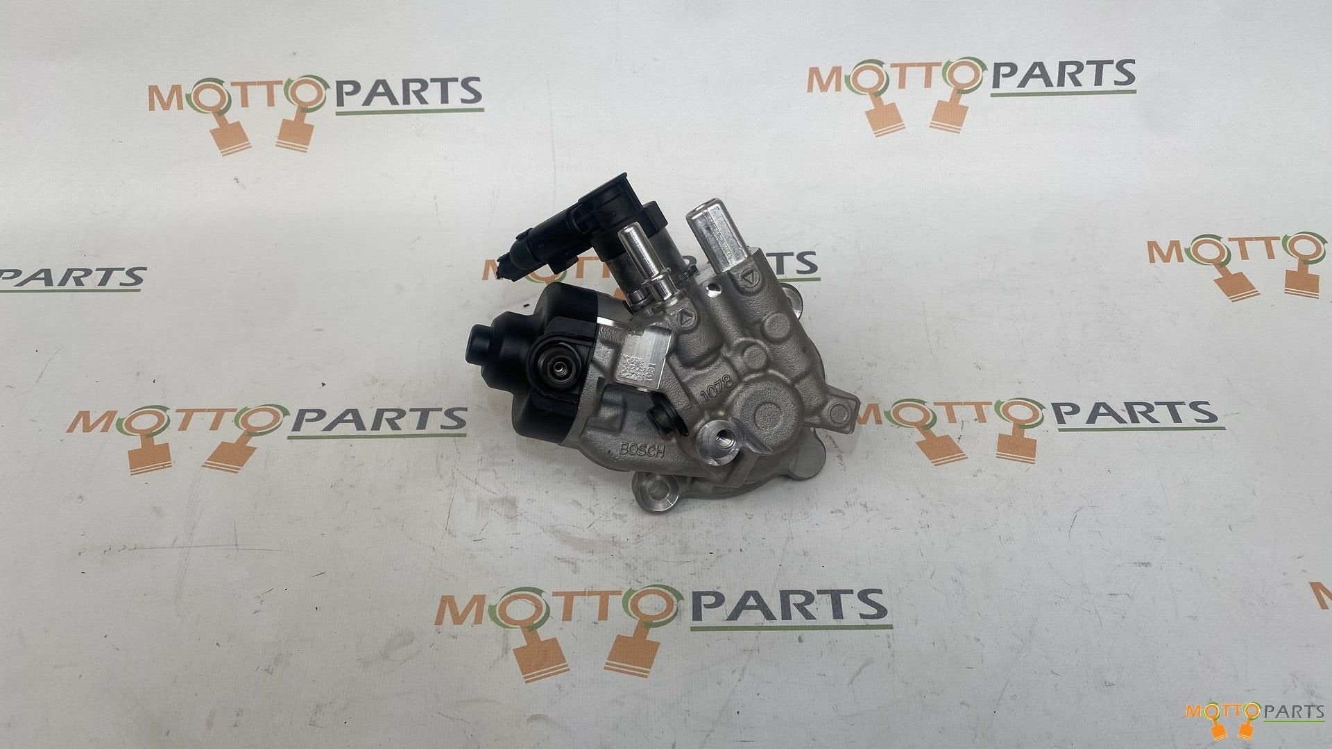 BMW Hogedrukpomp / Dieselpomp 13518579228 8579228, Gebruikt, -, -, Ophalen of Verzenden