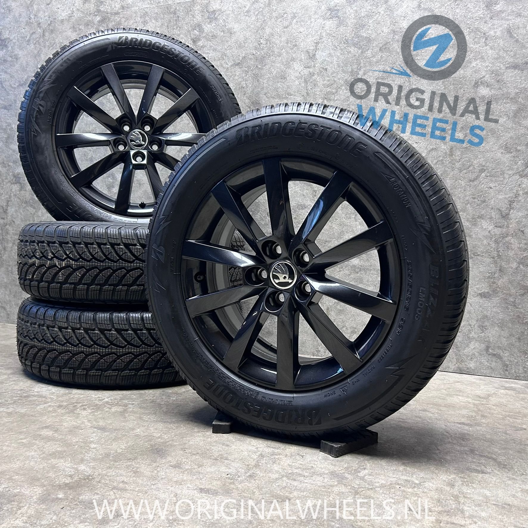 16 inch originele velgen + winterbanden Skoda Kamiq 65760102