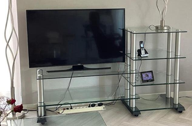 Stijlvol glazen TV-meubel van het merk Spectral, Ophalen, Gebruikt, 150 tot 200 cm, Glas