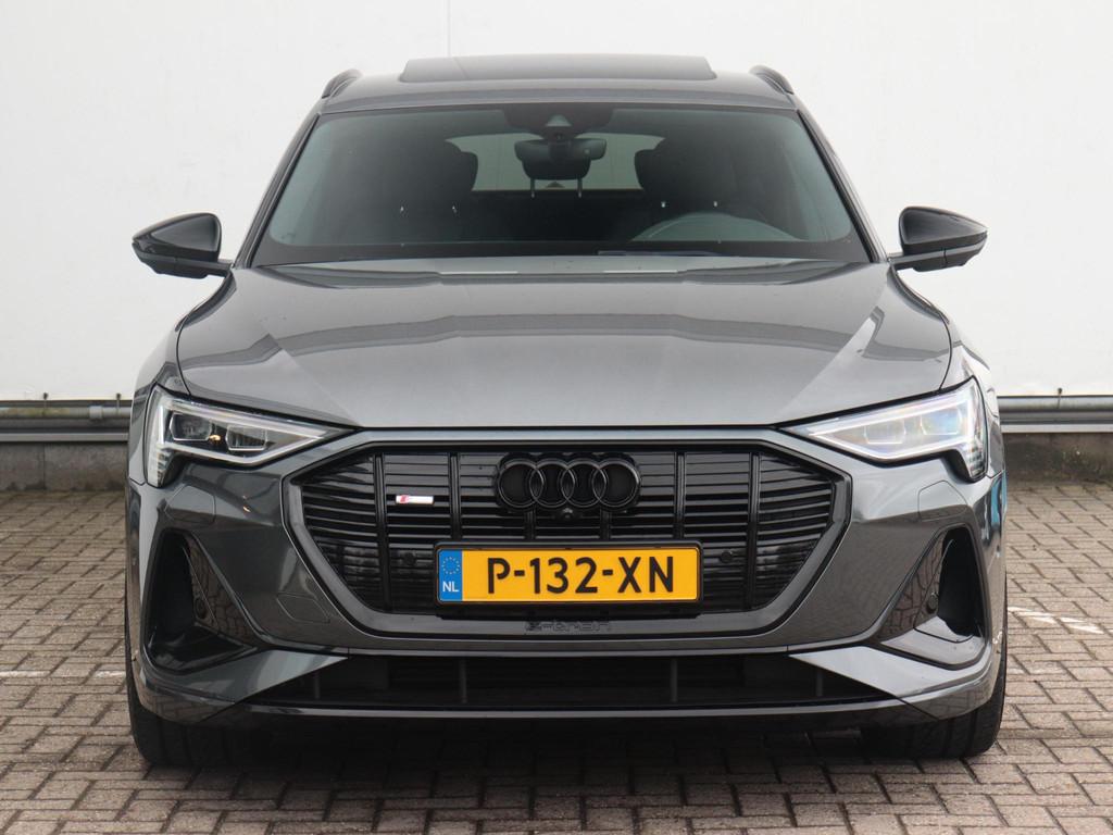 Audi e-tron Sportback 55 quattro S edition 95 kWh | 360° Ca, Auto's, Audi, Automaat, 131 €/maand, Zwart, 95 kWh