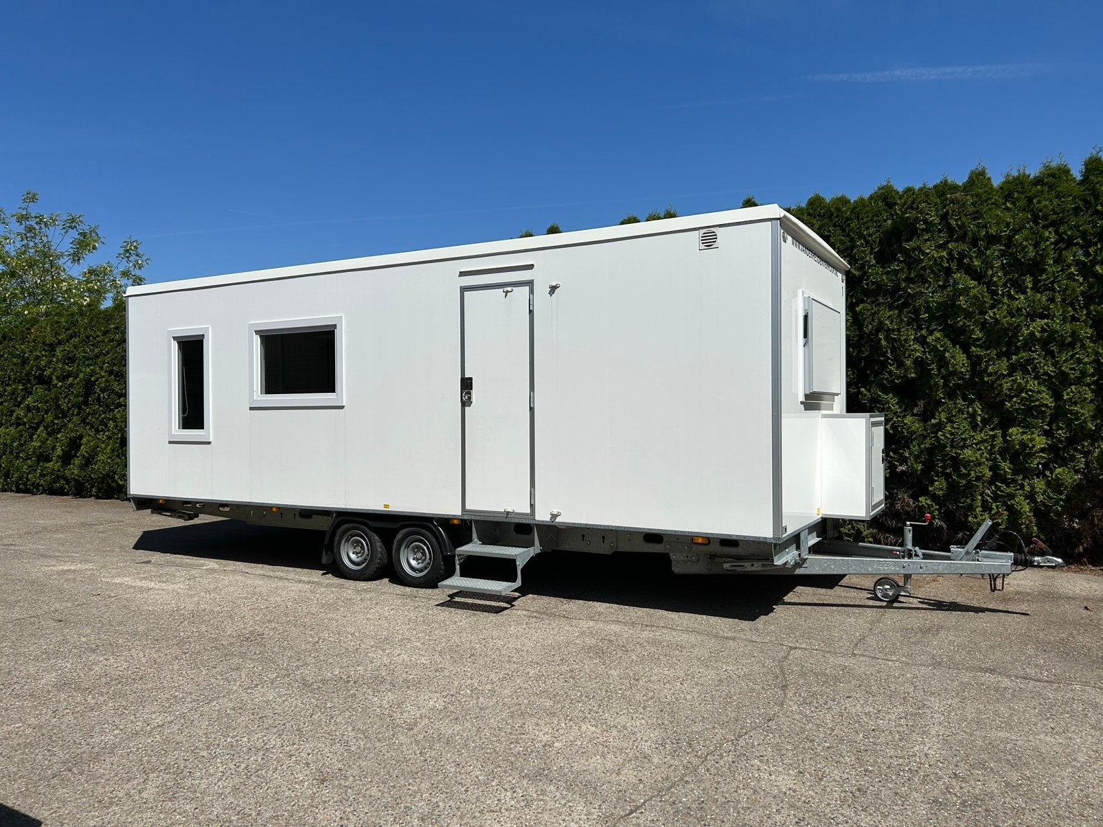 Te koop 2x Mobiele Woonunit kantoorunit noodwoning bouwkeet, Doe-het-zelf en Verbouw, Info@vanderheijdenverhuur.nl, Gebruikt, Vd Heijden
