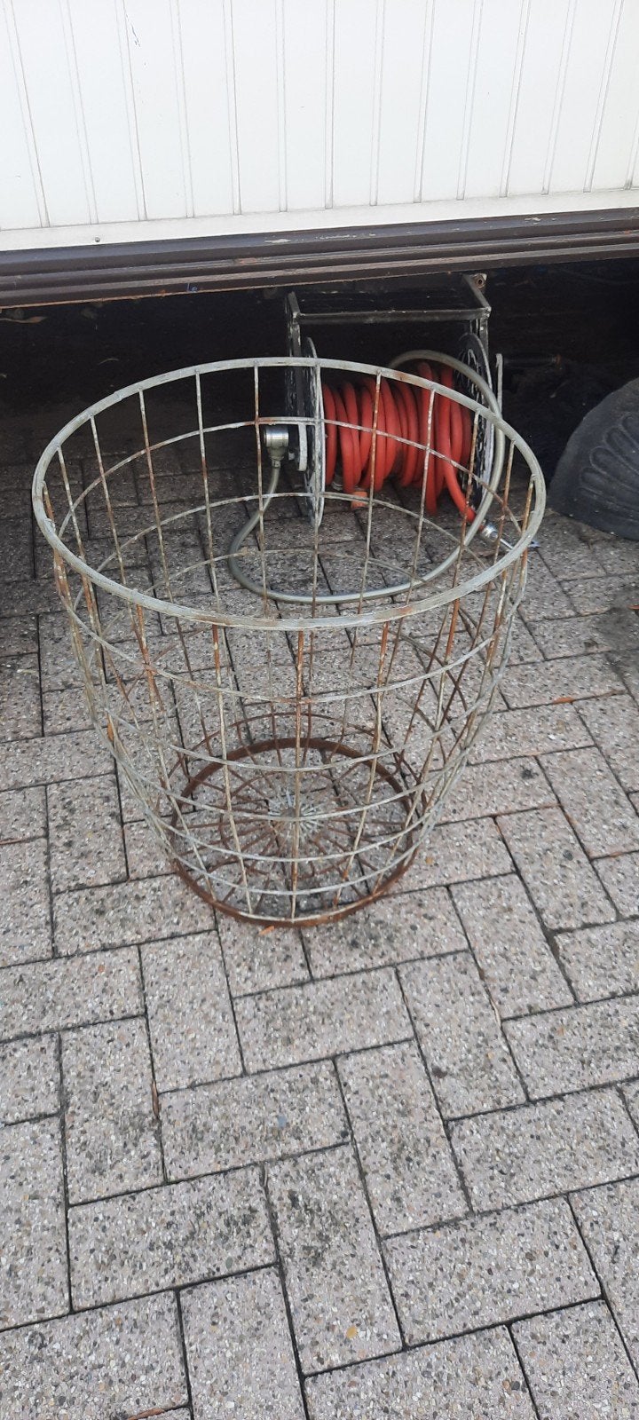 Metalen Mand - Decoratief en Praktisch, Ophalen of Verzenden