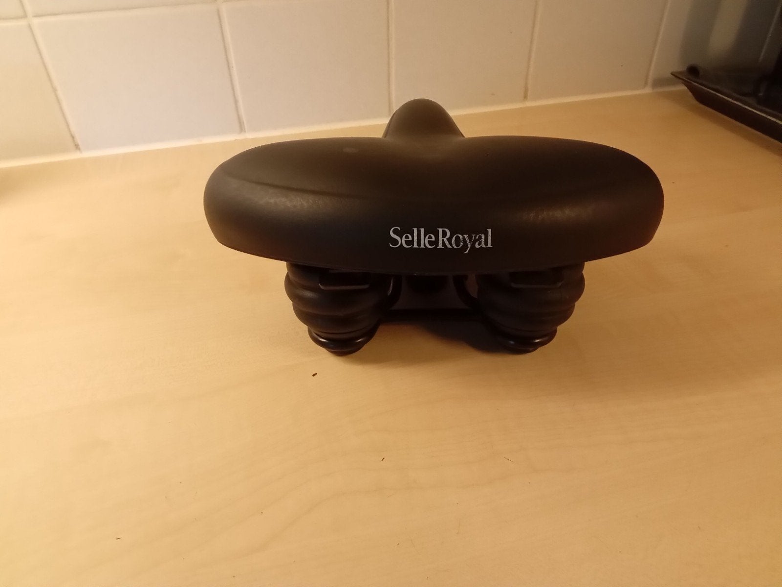 Selle Royal Royal Ergo fietszadel met vering, Ophalen, Elektrische fiets, Gebruikt, Kunststof
