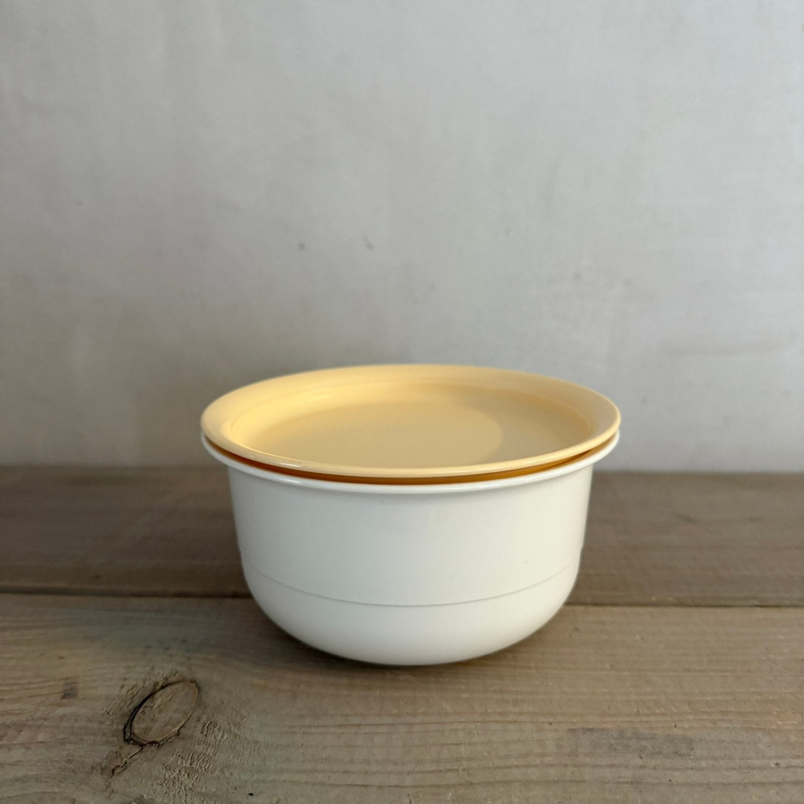 Gebruikt! Tupperware kommetje bakje schaaltje 450 ml, Ophalen of Verzenden, Schaal