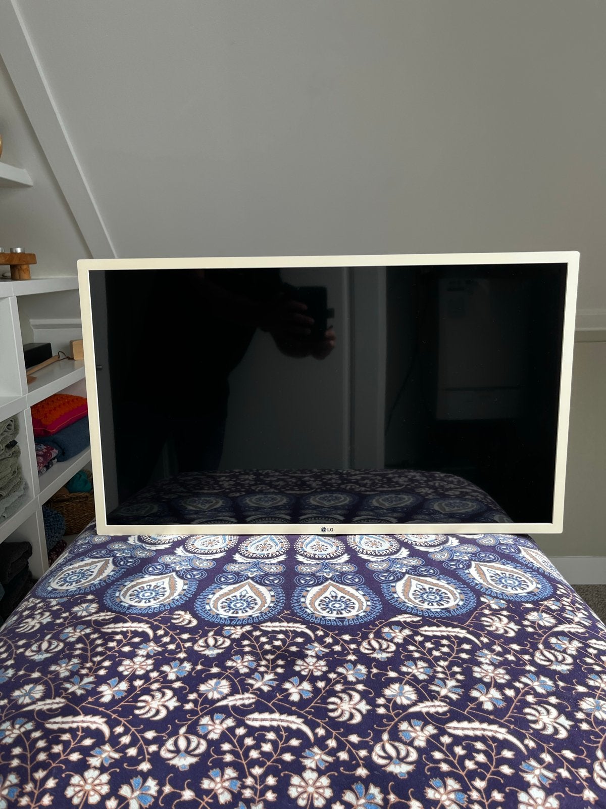 LG TV 32 inch met muurbevestiging, Audio, Tv en Foto, Televisies, Ophalen, Gebruikt, 60 tot 80 cm, LG