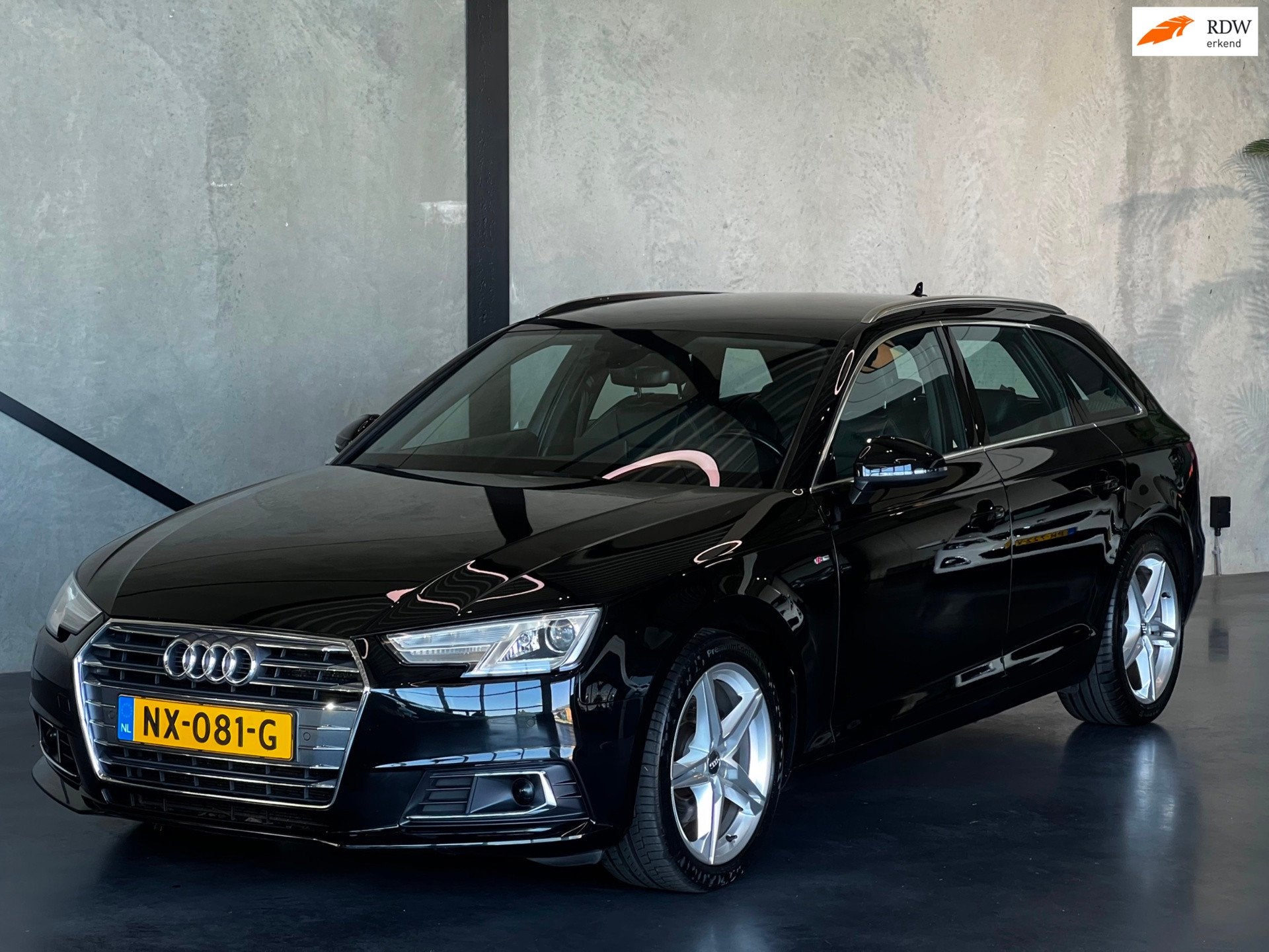 Audi A4 Avant 1.4TFSI Sport S-Line, ACC, Trekhaak afneembaar