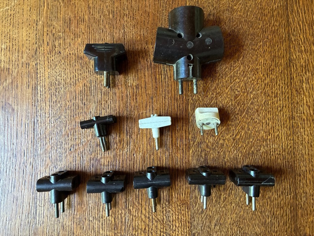 Vintage bakelieten stopcontactverdeler stekker, Antiek en Kunst, Ophalen of Verzenden