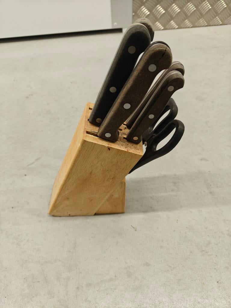 Messenblok met keukenmessen + schaar – Il lago, Ophalen, Gebruikt, Hout, Bestekset