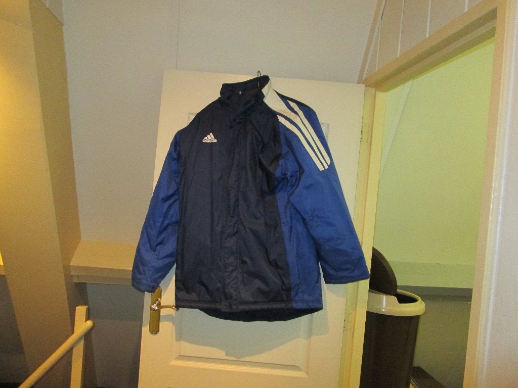 adidas winterjas / coachjas xl/xxl blauw/wit (bijna niueuw), Ophalen of Verzenden, Zo goed als nieuw, Maat 56/58 (XL), Blauw