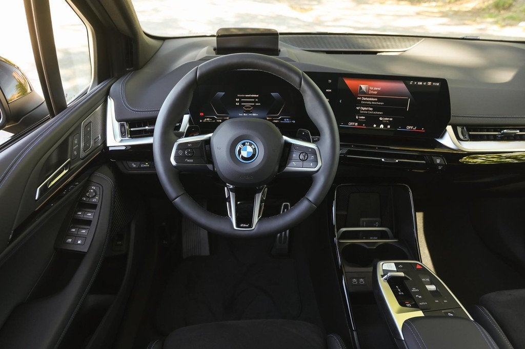 BMW 2 Serie Active Tourer 225e xDrive M Sport Automaat / Pan, Auto's, BMW, Automaat, Met garantie (alle), 38 km/l, Zwart
