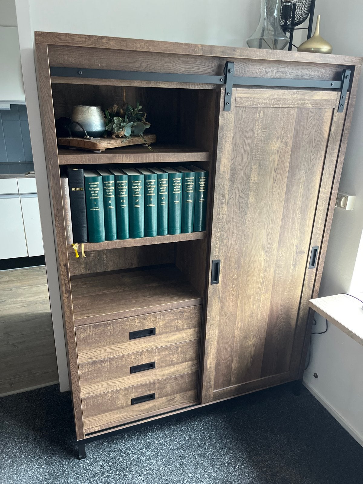 Schuifkast met 3 lades en planken - Modern design, Huis en Inrichting, Kasten | Boekenkasten, Ophalen, 100 tot 150 cm, Zo goed als nieuw