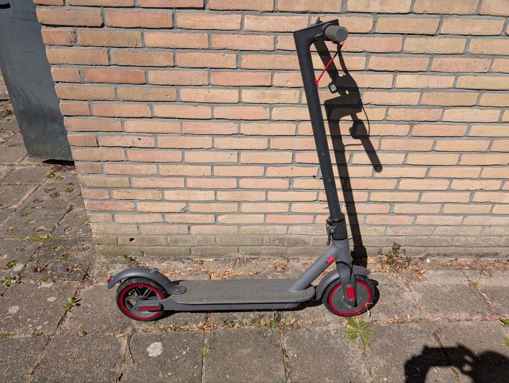 Elektrische Step - Gebruikt (niet veel), Fietsen en Brommers, Steps, Ophalen, Gebruikt, Elektrische step (E-scooter)