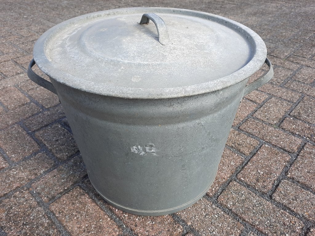 Brocante zinken vuilnis emmer - gaaf -, Ophalen