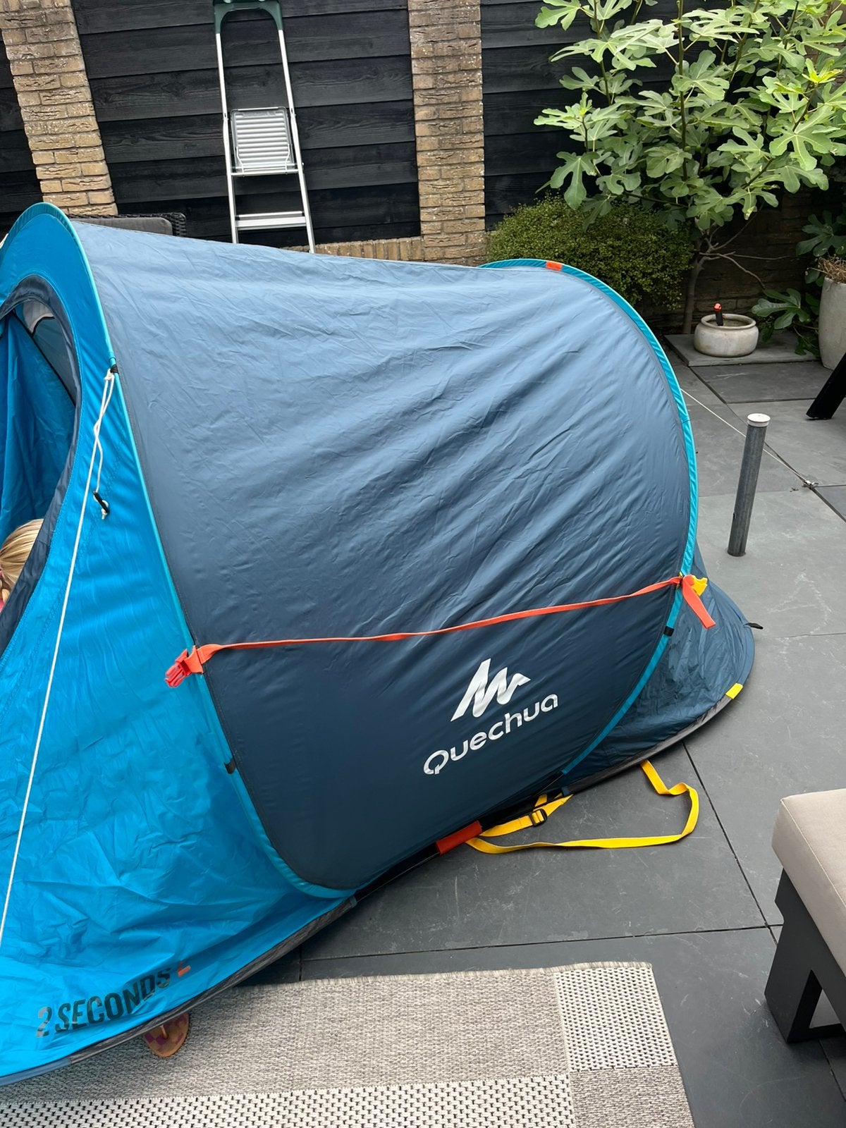 2 seconde uitklapbare tent, Ophalen of Verzenden, Zo goed als nieuw