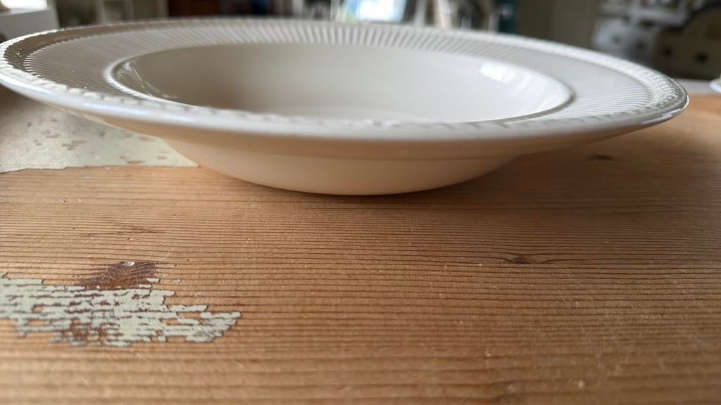 Wedgwood EDME pastaborden, Huis en Inrichting, Keuken | Servies, Nieuw, Ophalen of Verzenden, Bord(en), Wedgwood