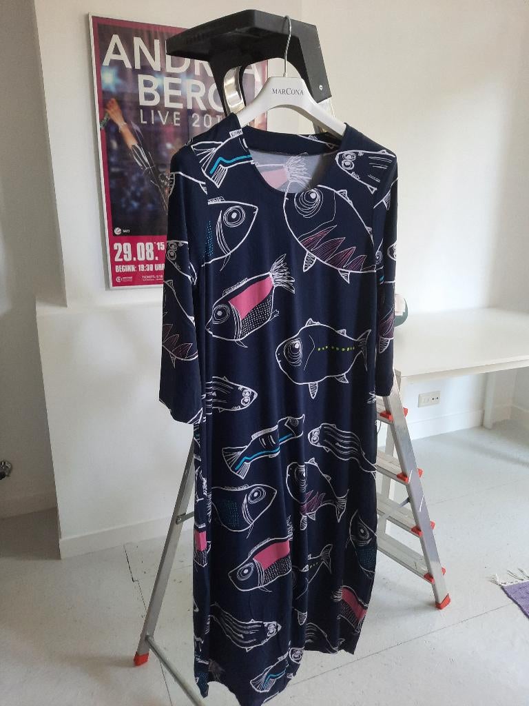 prachtige tricot jurk met vissen maat XL A lijn, Ophalen of Verzenden, Zo goed als nieuw, Maat 46/48 (XL) of groter, Onder de knie