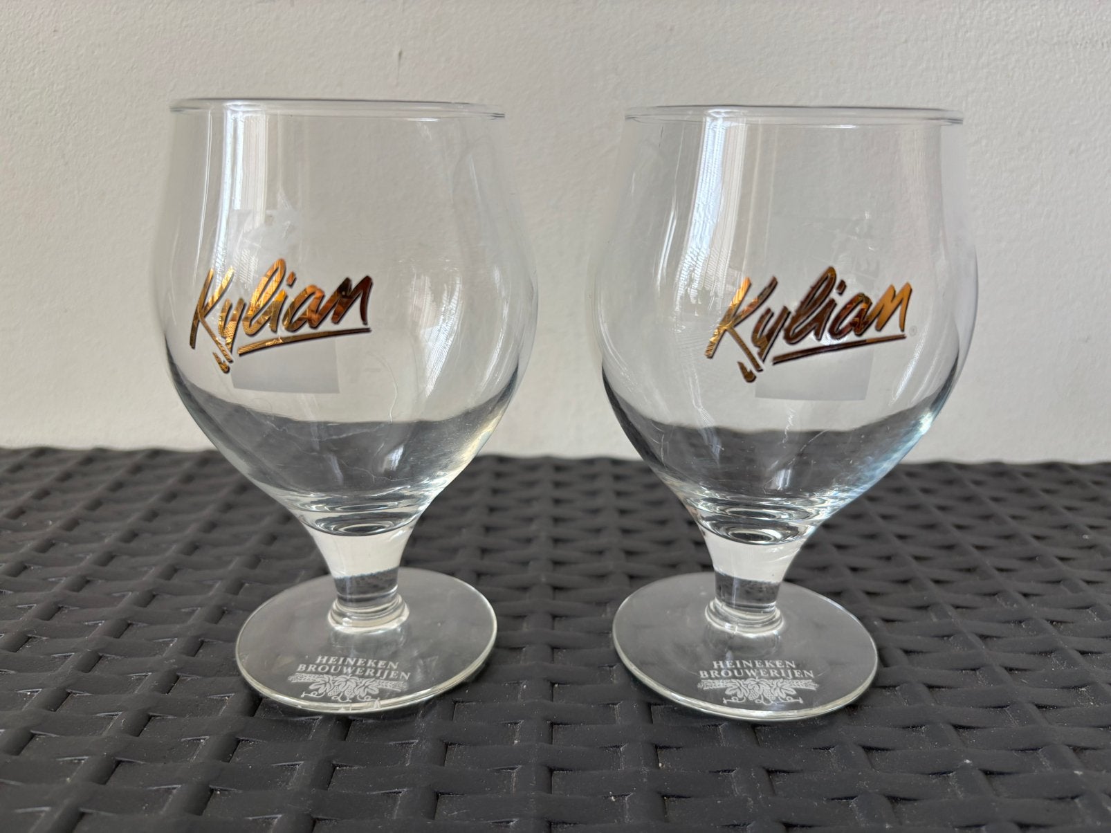 Bierglazen speciaalbier Kylian en kriek, Ophalen, Zo goed als nieuw, Bierglas