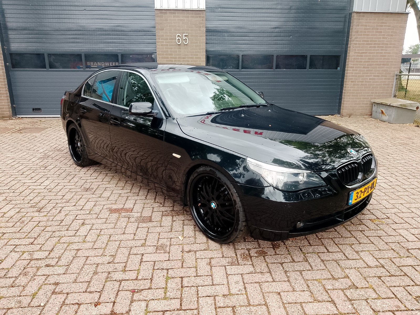 Nette Bmw e60 520i 2005 AUT sedan inruil mogelijk, Auto's, Automaat, Zwart, Zwart, Bedrijf