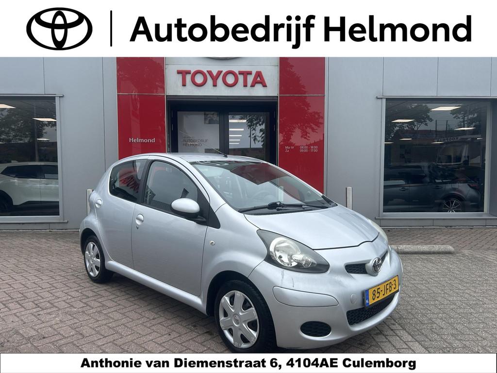 Toyota Aygo 1.0-12V Comfort | Allweather banden | Airco | Pe, Voorwielaandrijving, Stof, Gebruikt, 4 stoelen